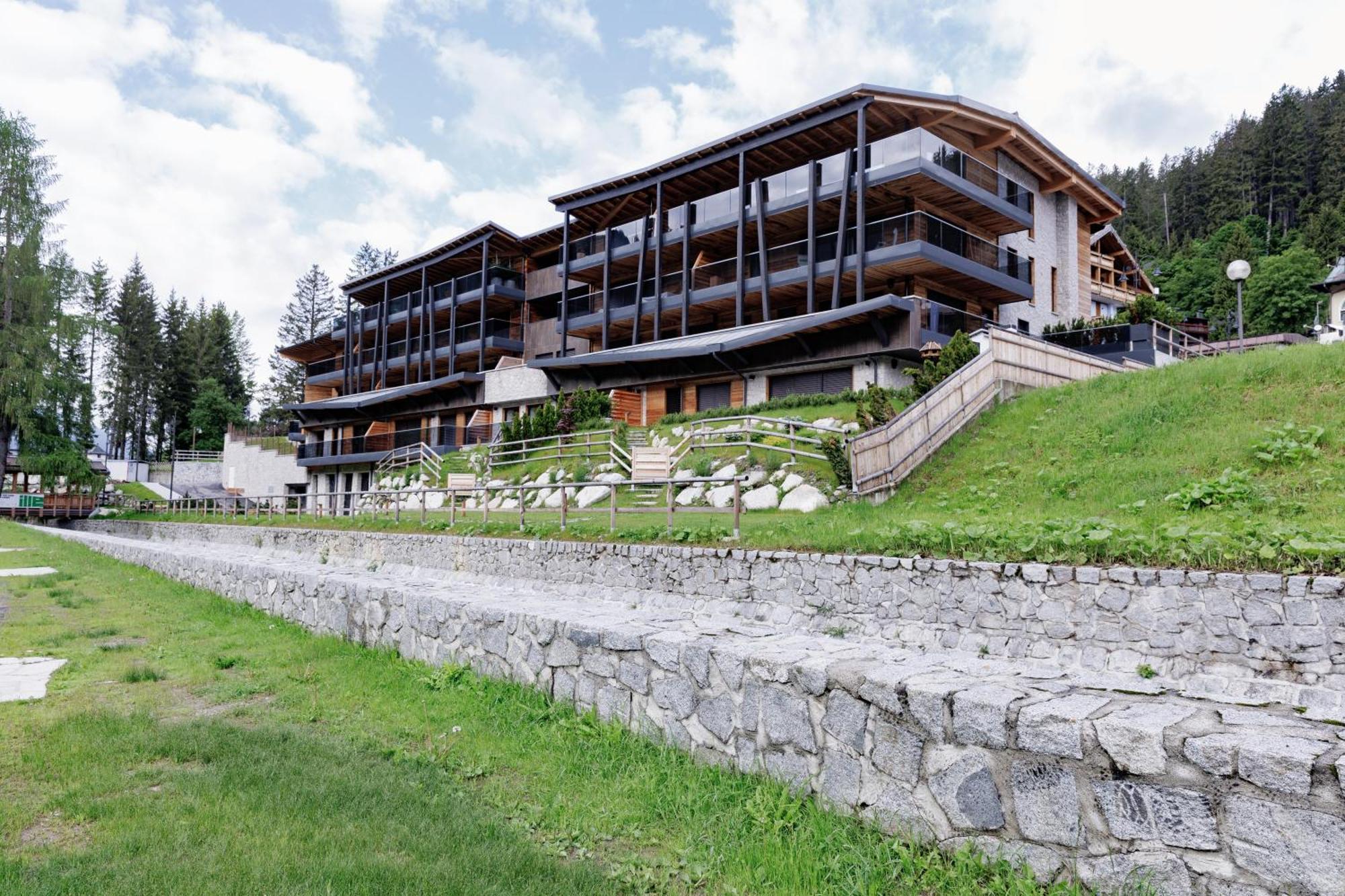 Campiglio Wood Apartment Madonna di Campiglio Luaran gambar