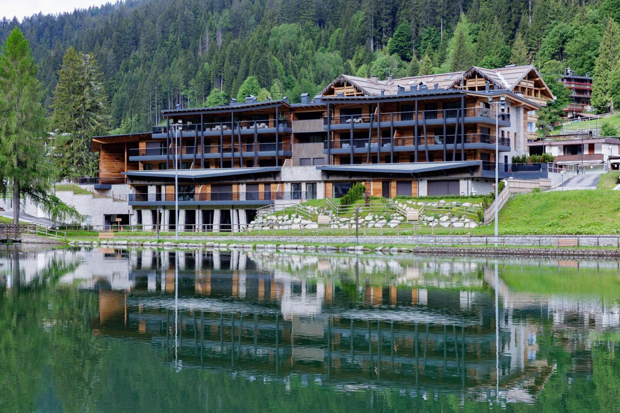 Campiglio Wood Apartment Madonna di Campiglio Luaran gambar